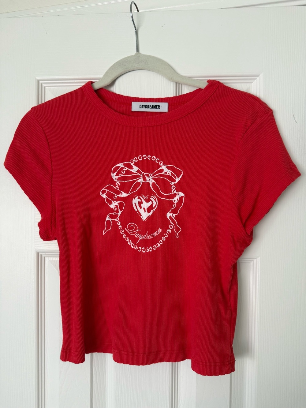 Daydreamer Red Short-Sleeve Ribbed Tee with White Bow & Heart Graphic